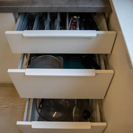 Apartment Wola - 9th Floor, Parking & Balcony - By Rentujemy Warschau