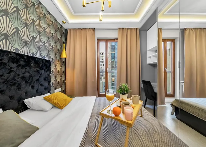 Wola - 9th Floor, Parking & Balcony - By Rentujemy Lejlighed