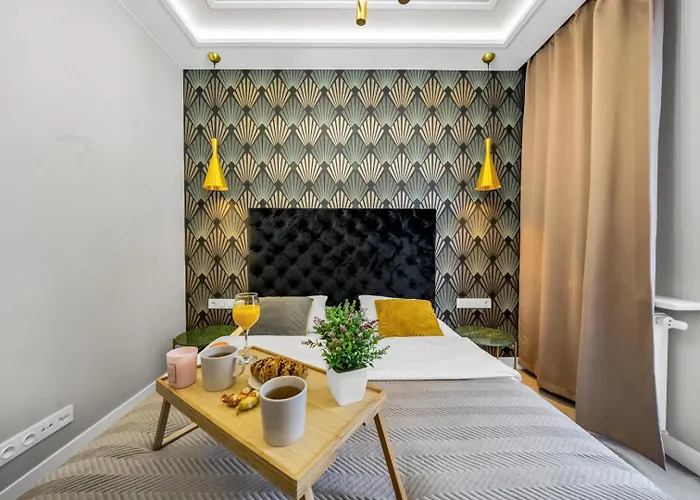 Wola - 9th Floor, Parking & Balcony - By Rentujemy * وارسو